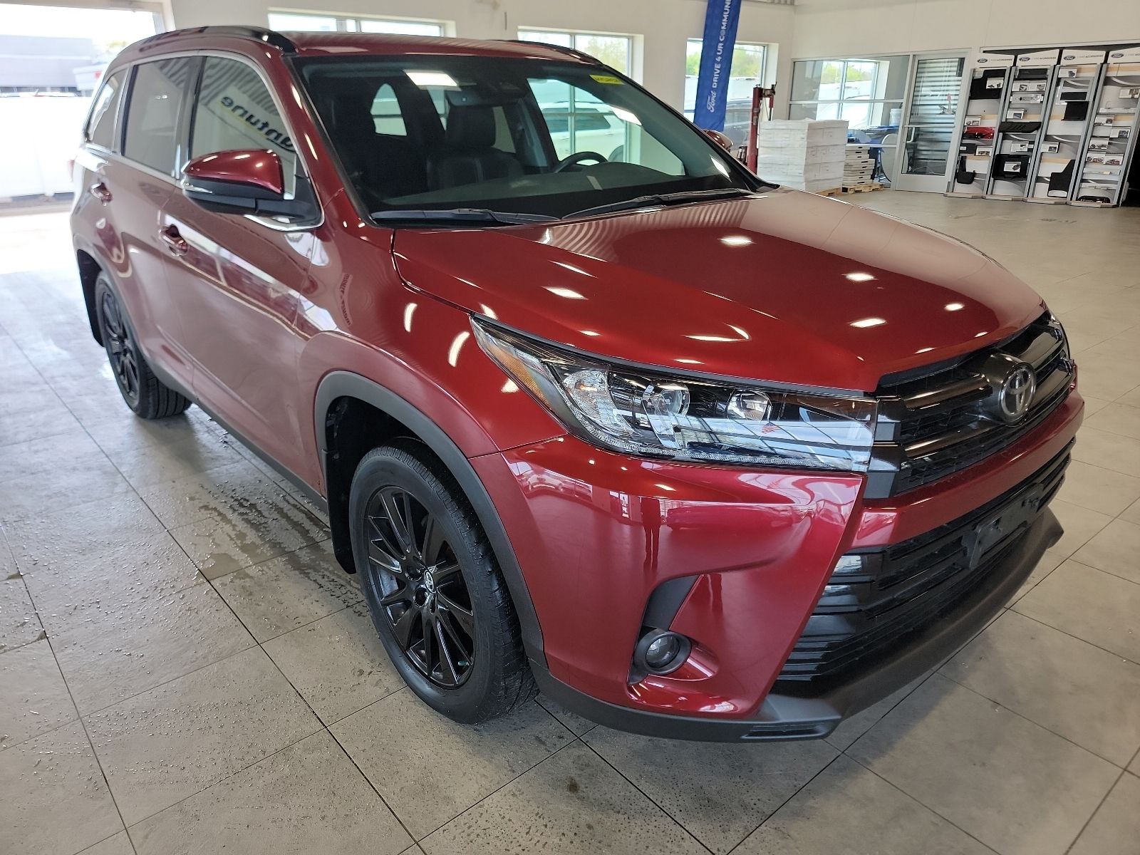 Thumbnail: 2019 Toyota Highlander - 5