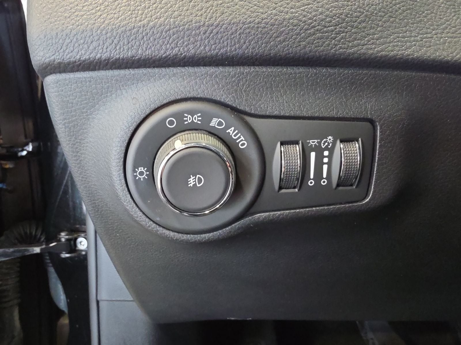 Thumbnail: 2018 Jeep Compass - 18