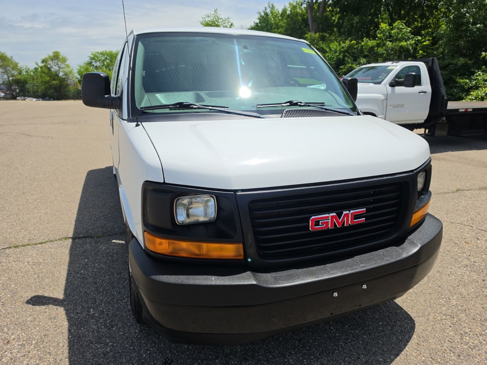 Thumbnail: 2017 GMC Savana - 4
