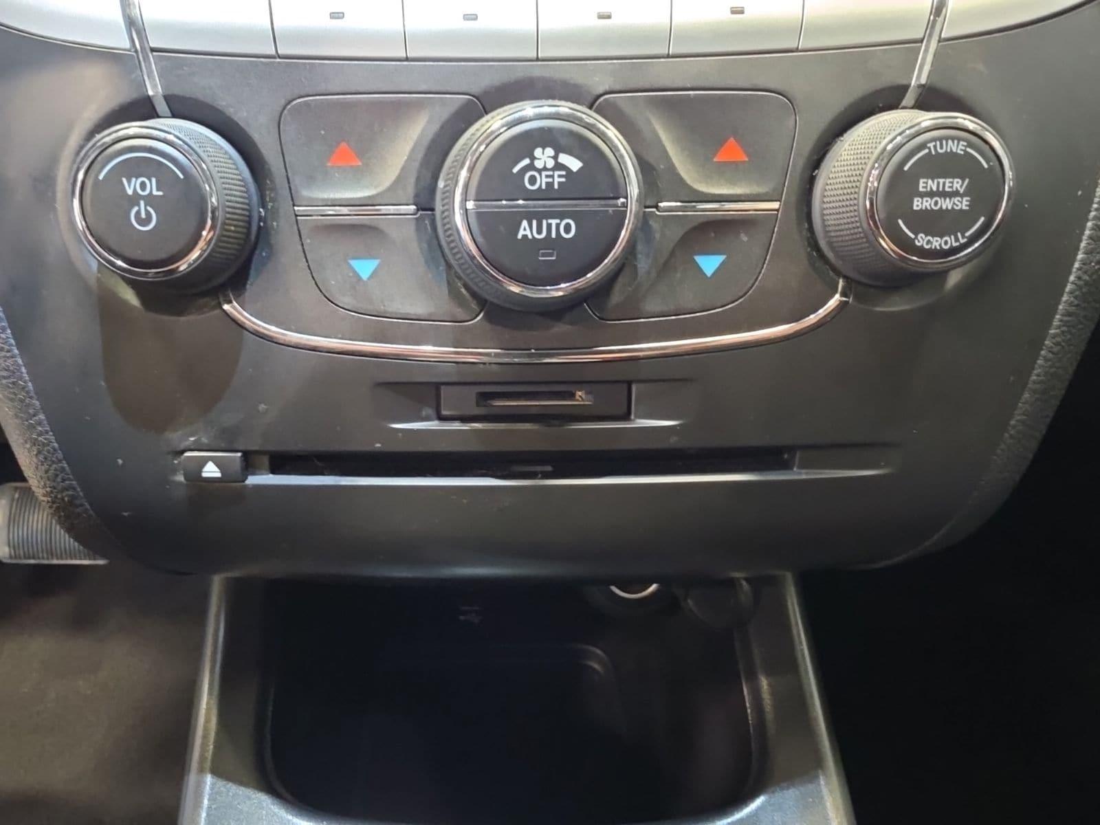 Thumbnail: 2019 Dodge Journey - 22