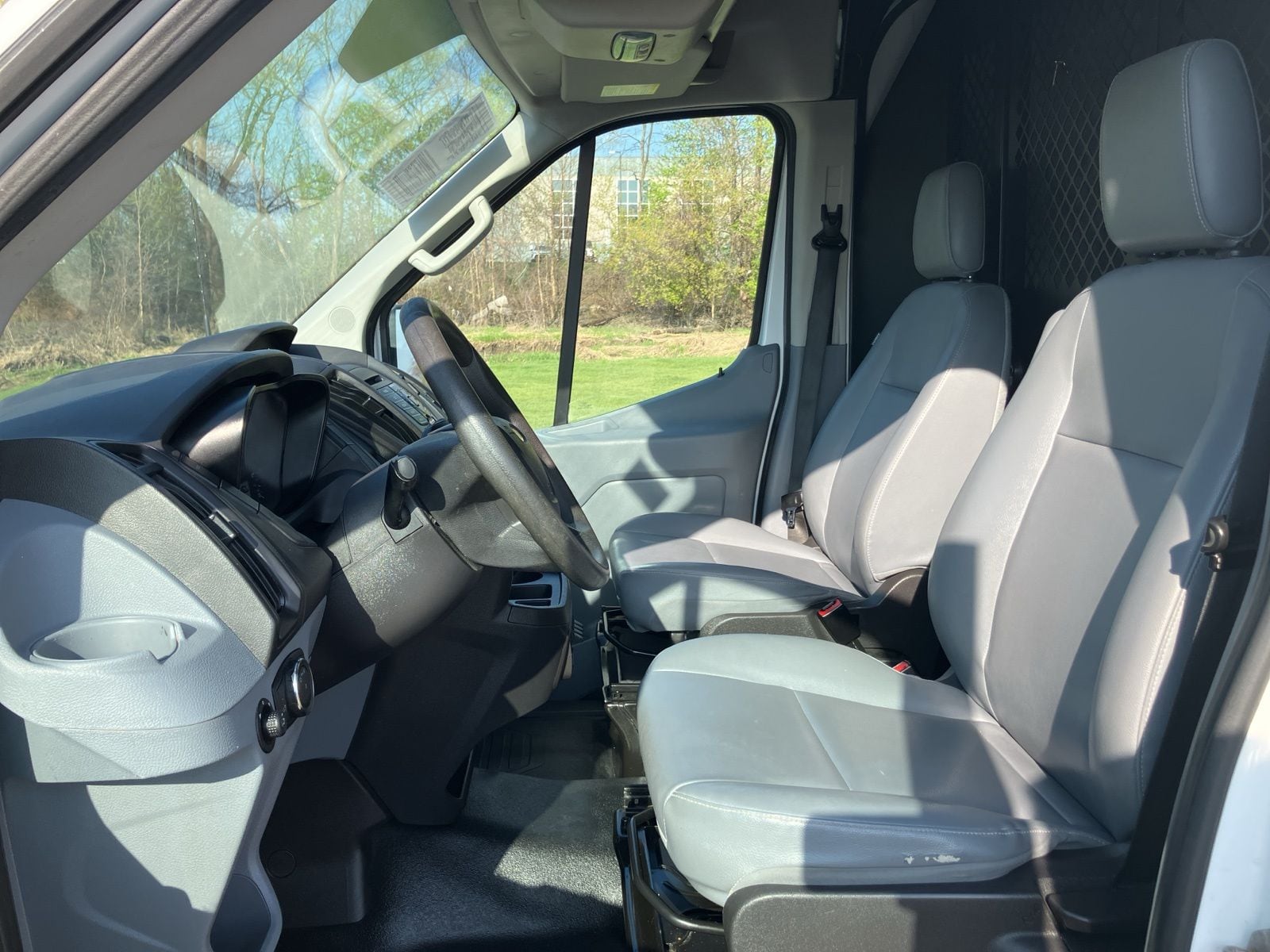 Thumbnail: 2017 Ford Transit Series - 10