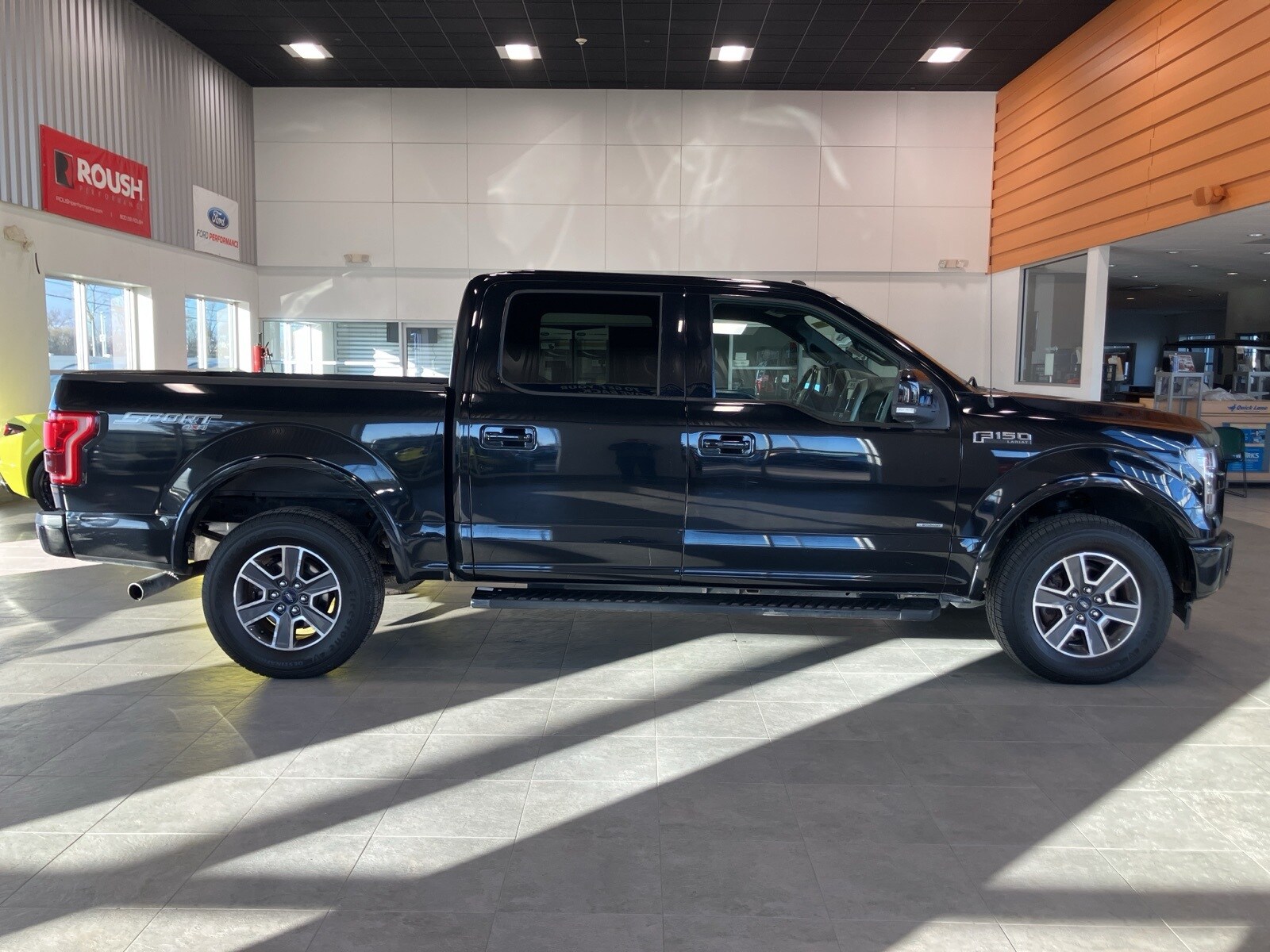 2017 Ford F-150 Lariat photo 2
