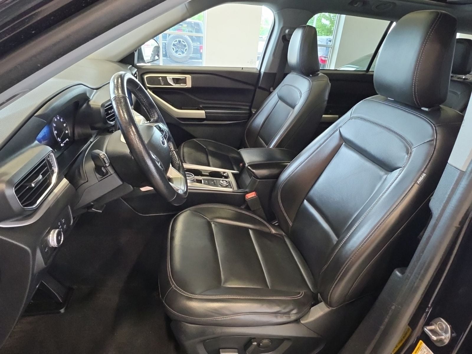 Thumbnail: 2021 Ford Explorer - 16