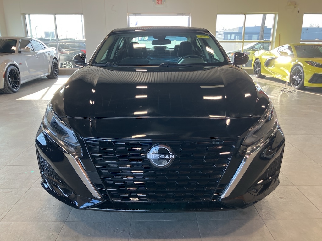 Used 2023 Nissan Altima 2.5 SV Sedan