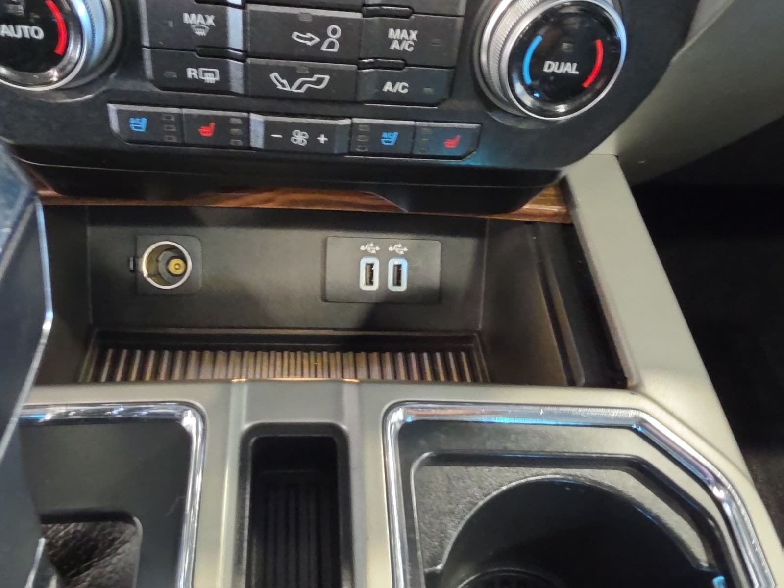 Thumbnail: 2016 Ford F-150 - 26