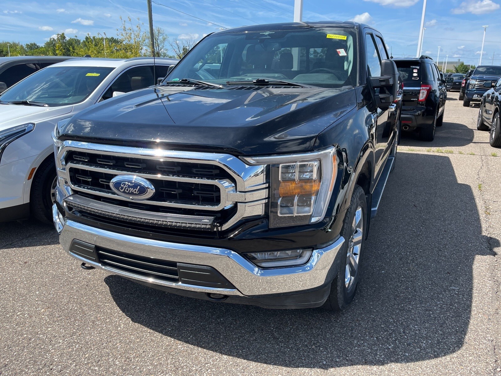 2023 Ford F-150 XLT photo 3
