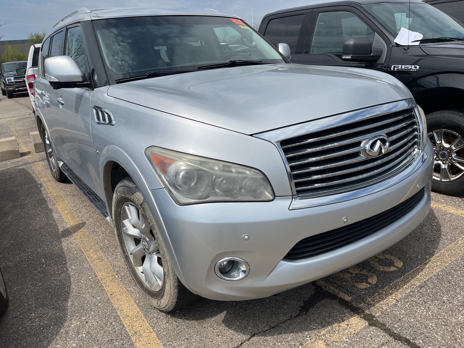 Thumbnail: 2014 INFINITI QX80 - 18