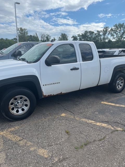 Used 2008 Chevrolet Silverado 1500 Work Truck with VIN 1GCEC19X38Z300044 for sale in Minneapolis, MN