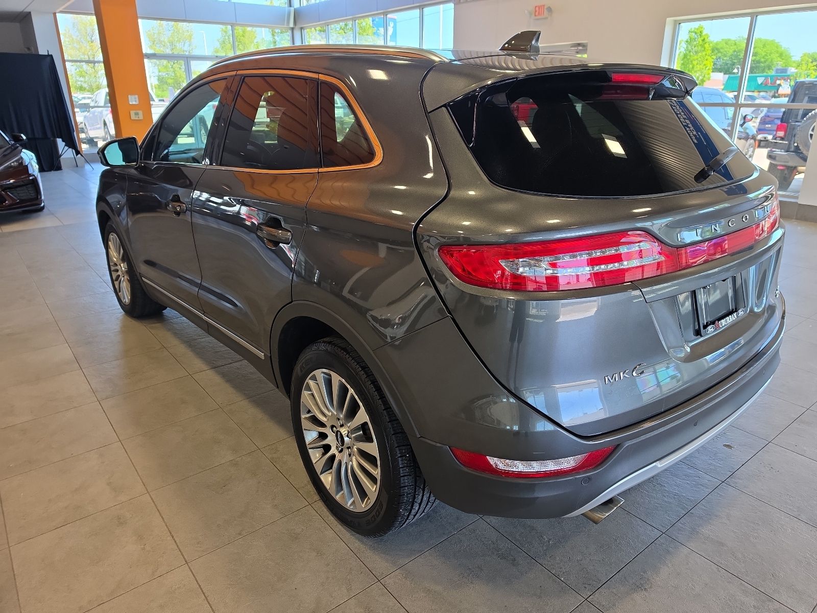 Thumbnail: 2017 Lincoln MKC - 11