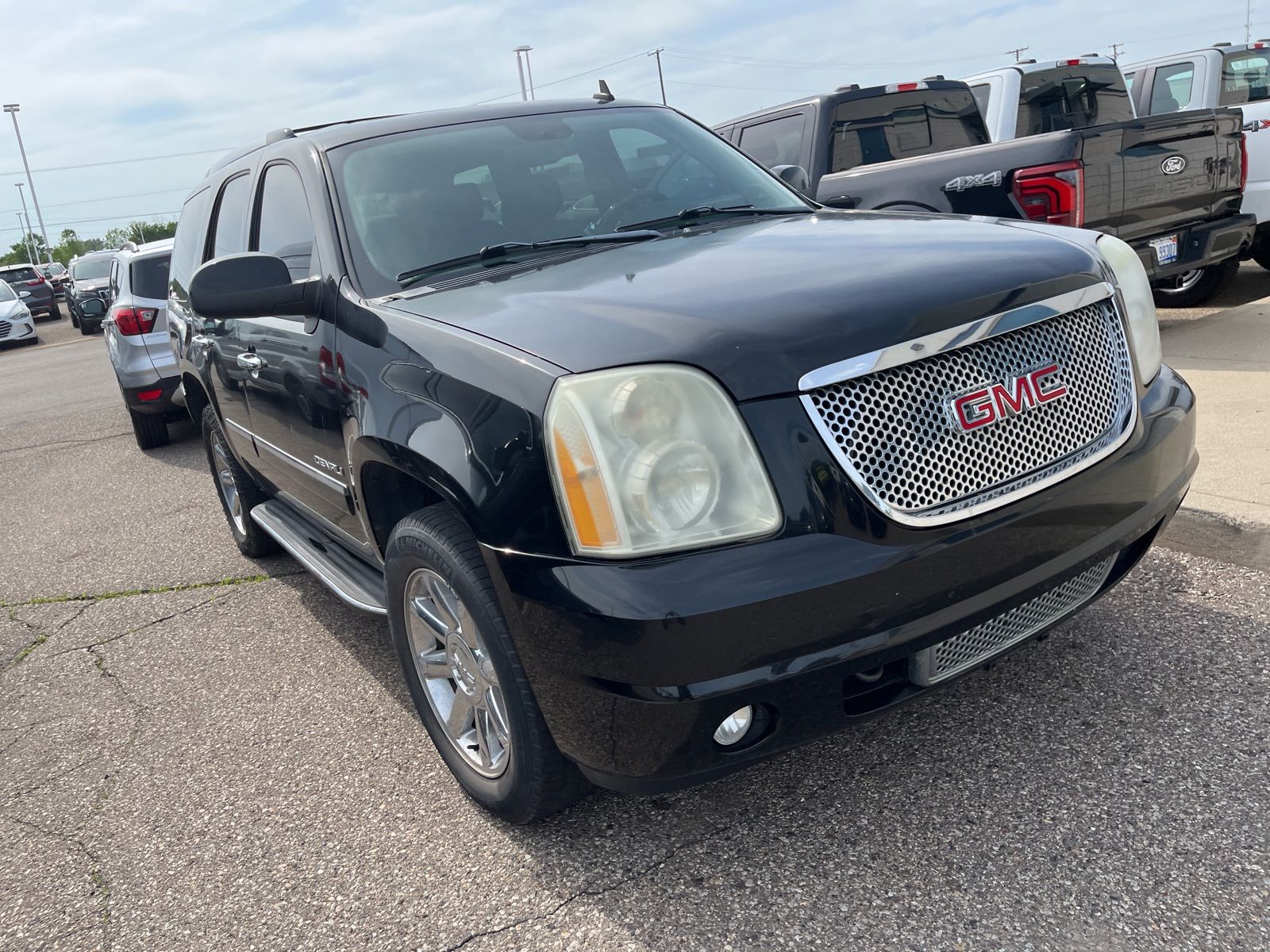 Thumbnail: 2012 GMC Yukon - 20