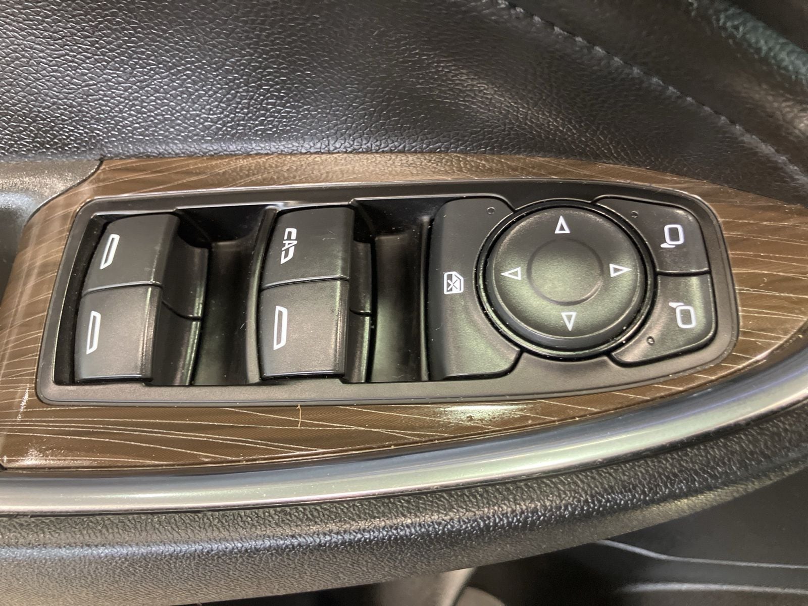 Thumbnail: 2019 Chevrolet Malibu - 15