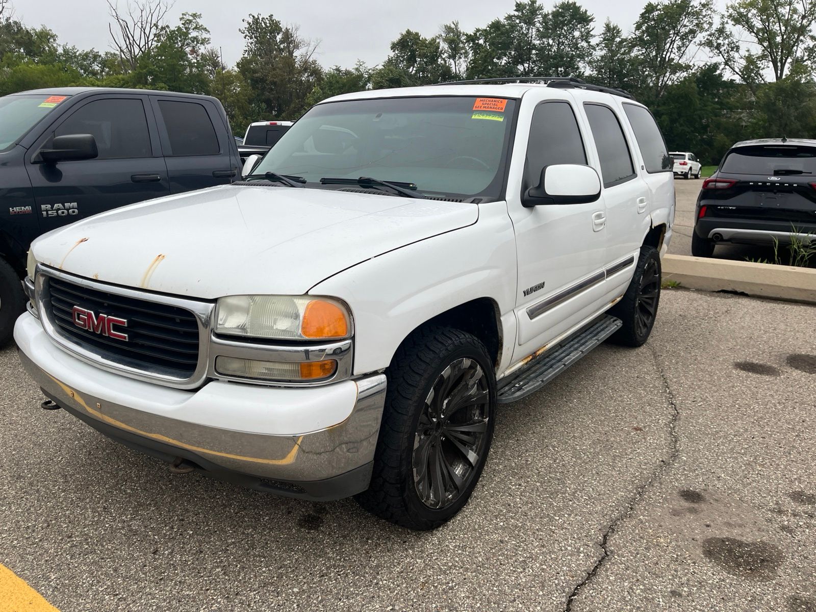 Used 2004 GMC Yukon SLE with VIN 1GKEK13Z74J243471 for sale in Sterling Heights, MI