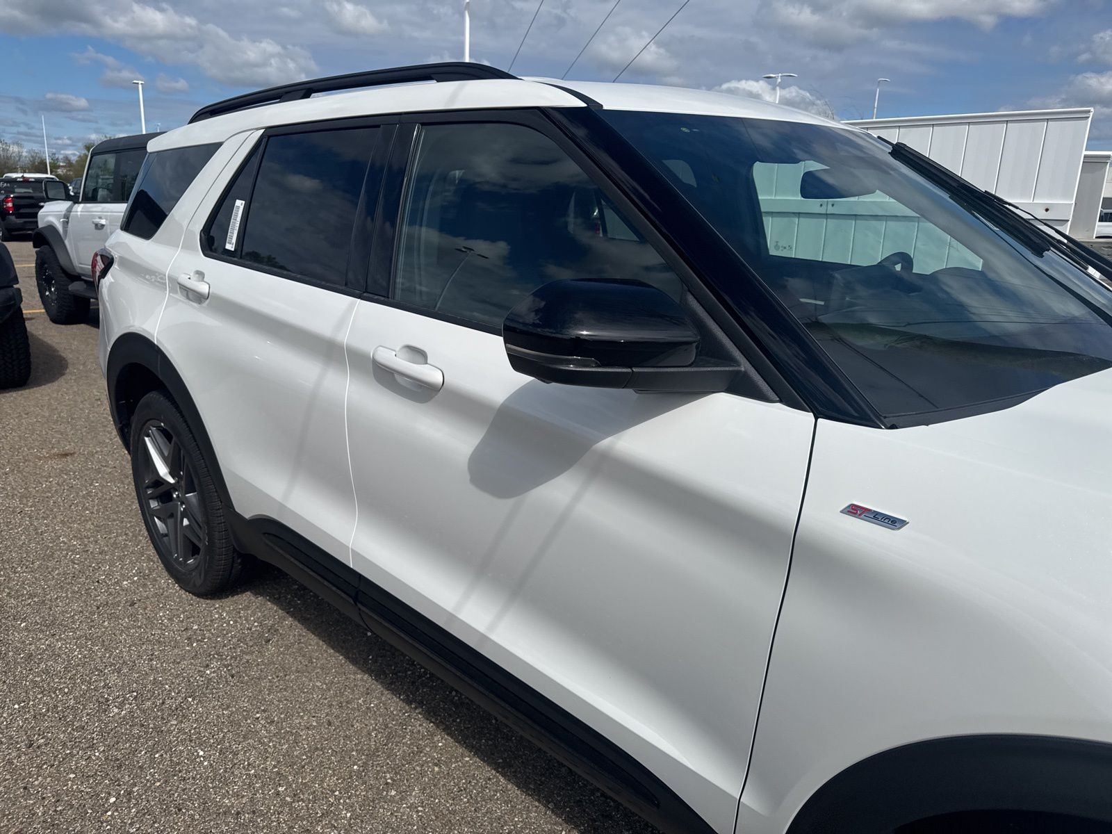 Thumbnail: 2026 Ford Explorer - 21