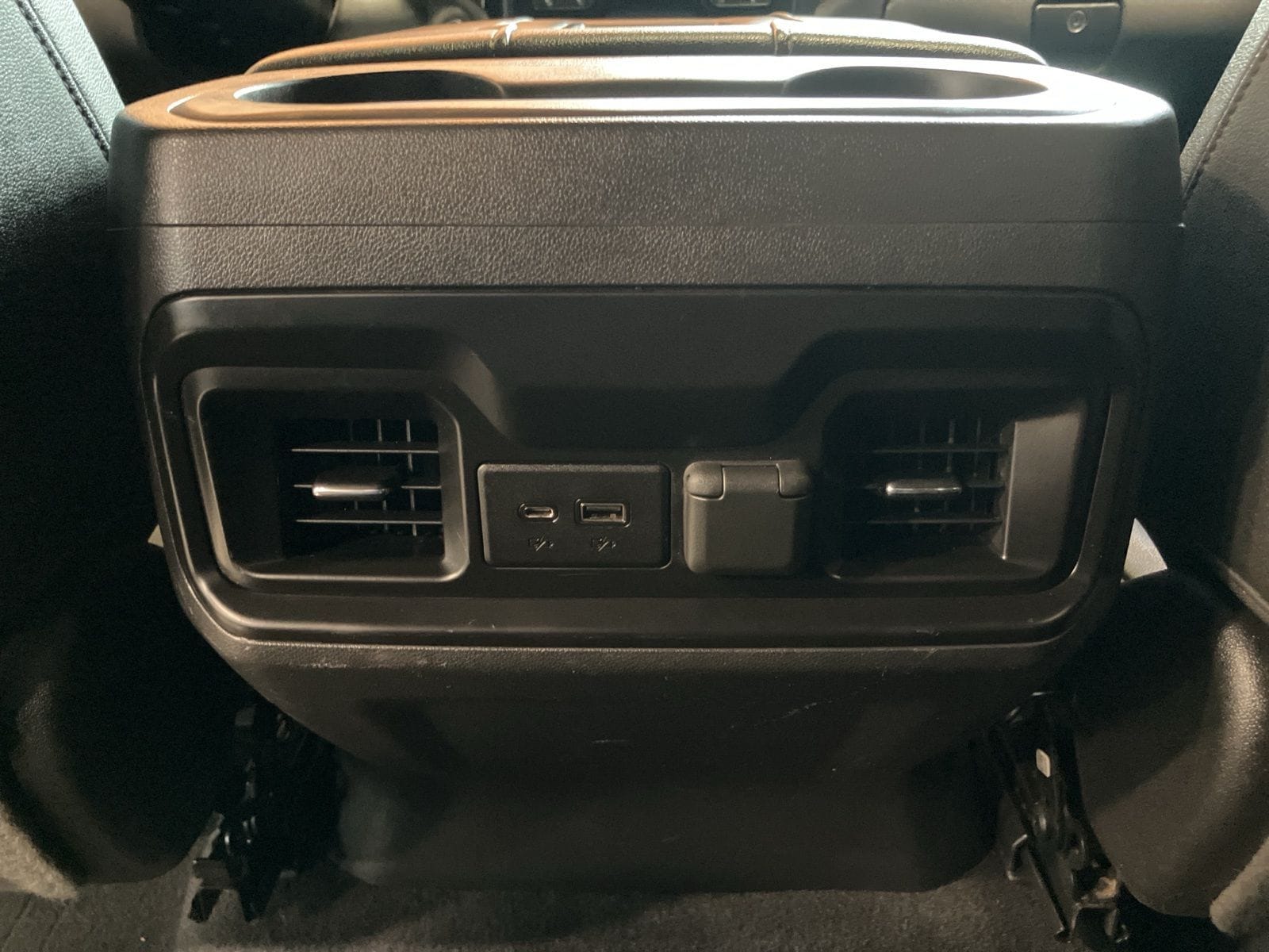 Thumbnail: 2019 Chevrolet Silverado 1500 - 24