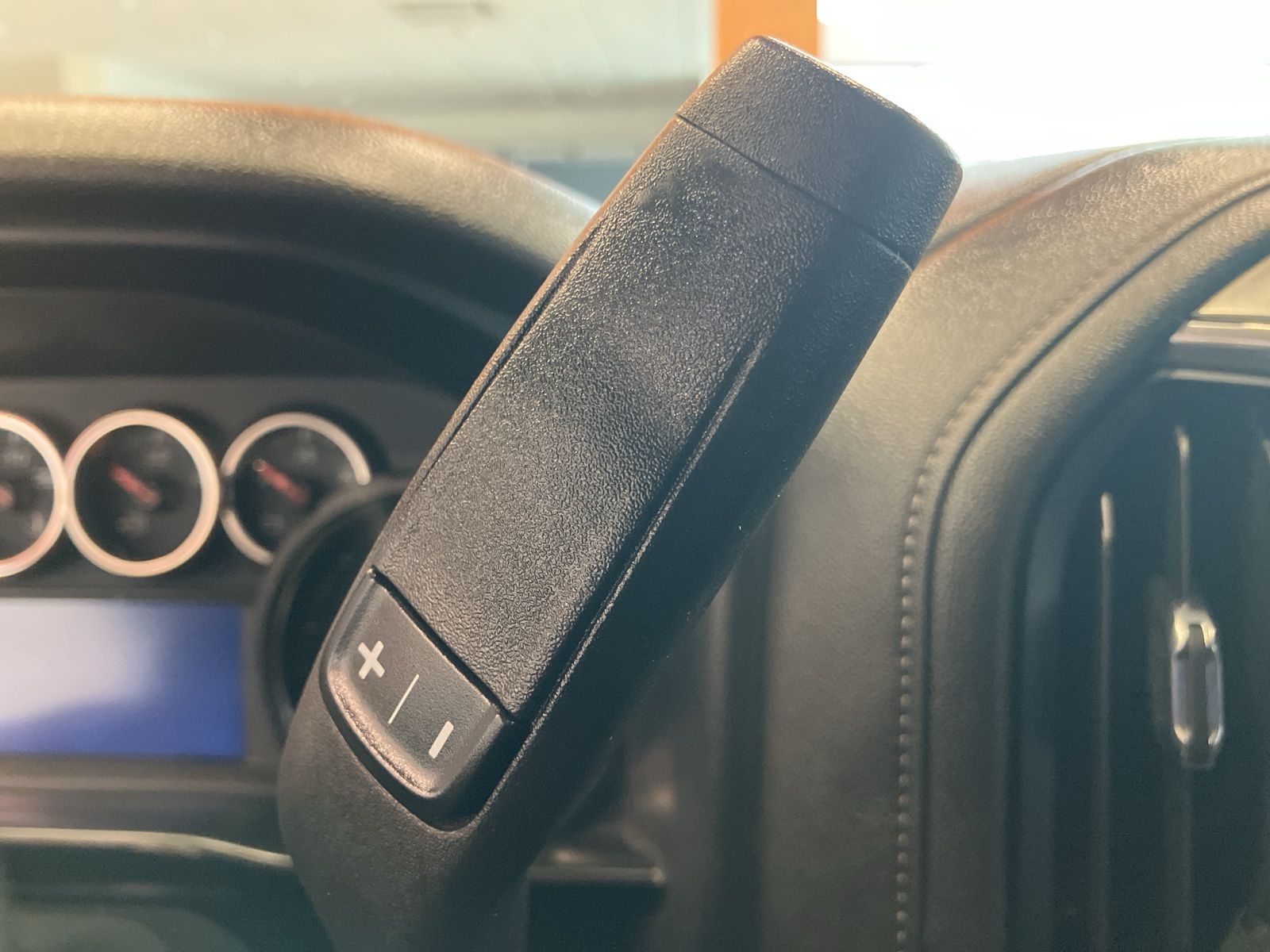 Thumbnail: 2019 Chevrolet Silverado 1500 - 22