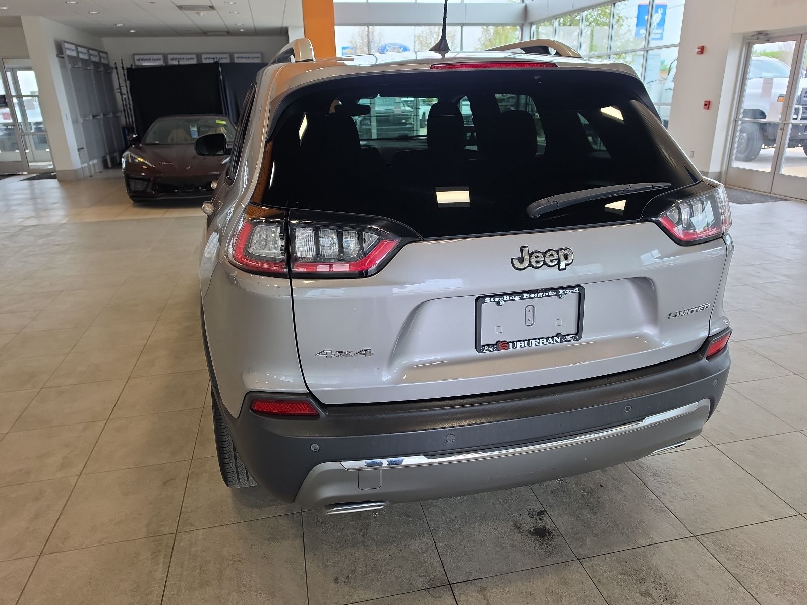 Thumbnail: 2020 Jeep Cherokee - 10