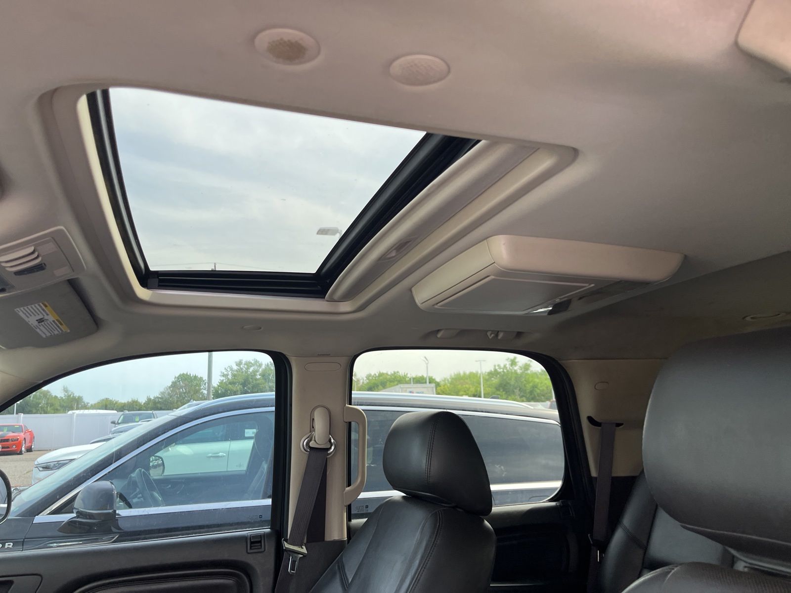 Thumbnail: 2012 GMC Yukon - 23