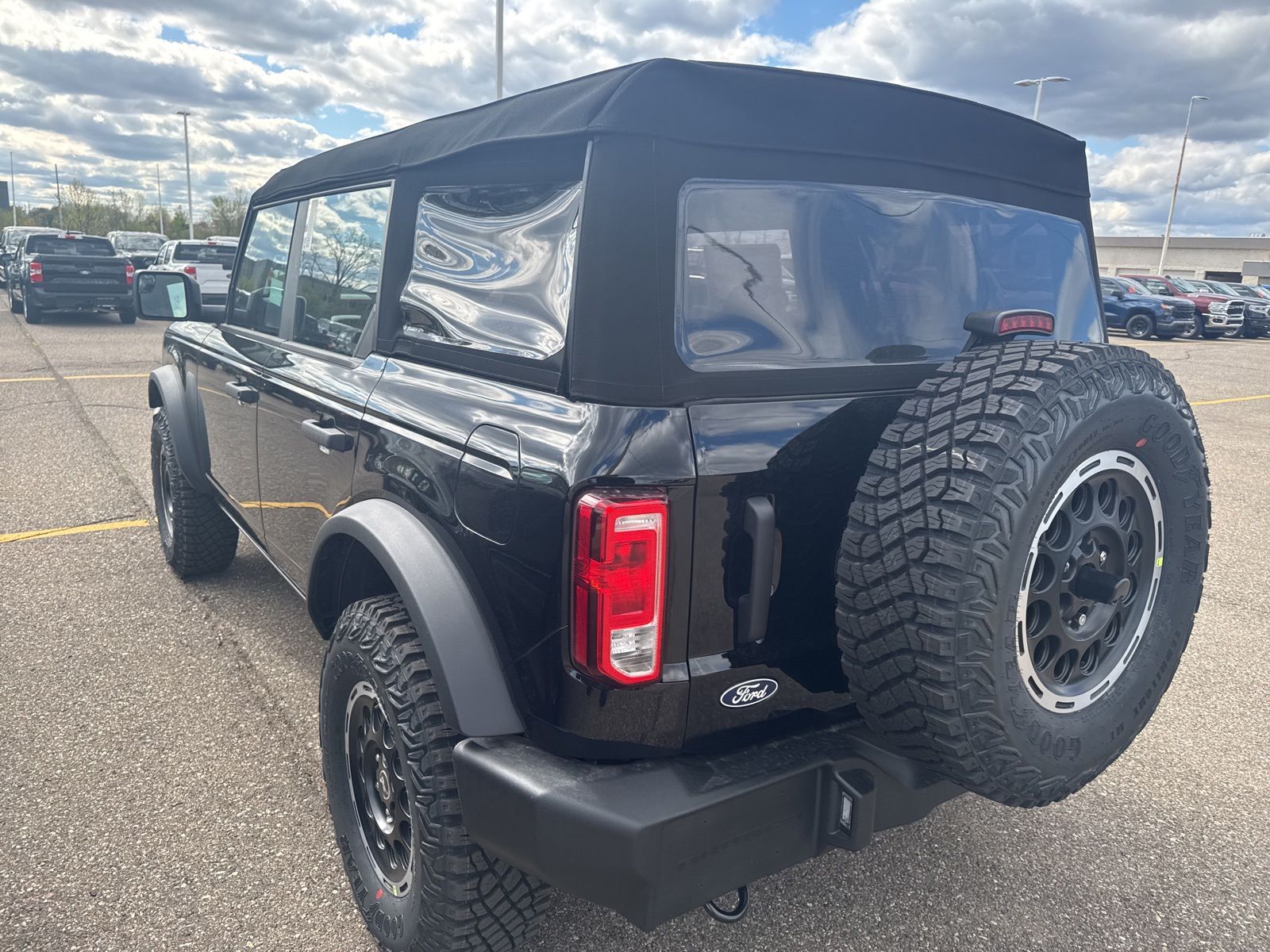 Thumbnail: 2026 Ford Bronco - 22