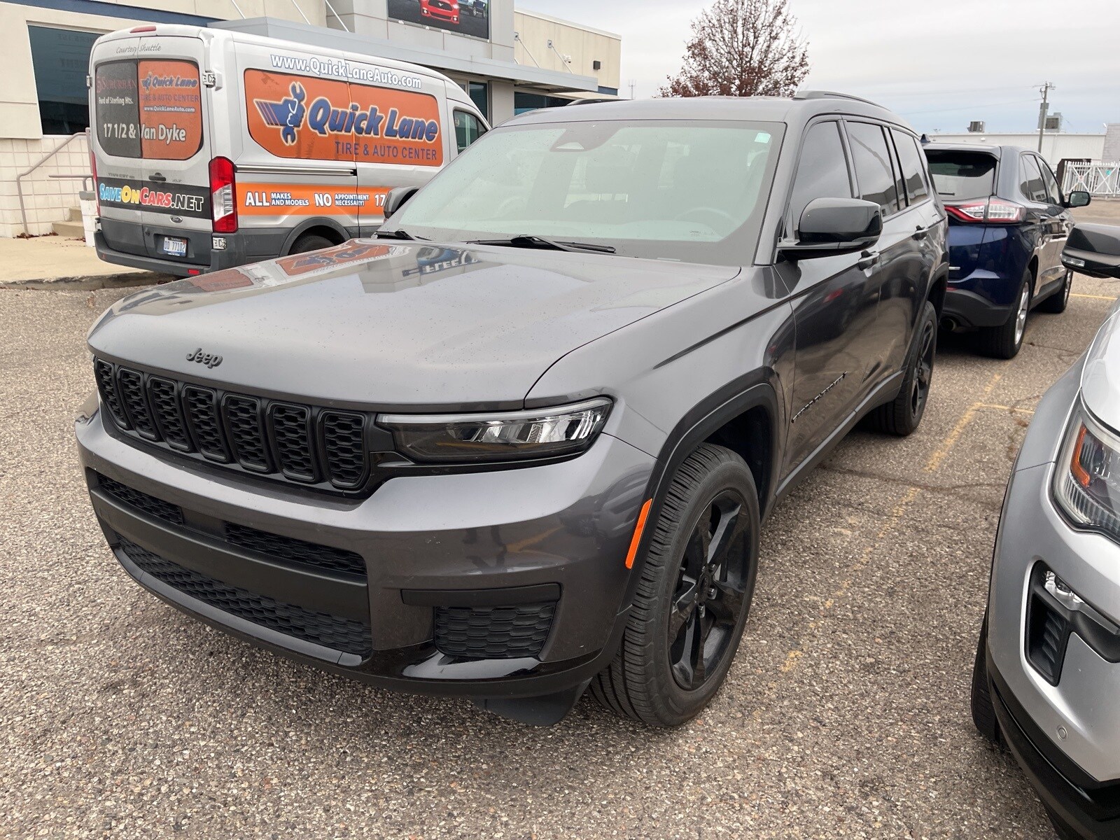 2021 Jeep Grand Cherokee Altitude photo 2