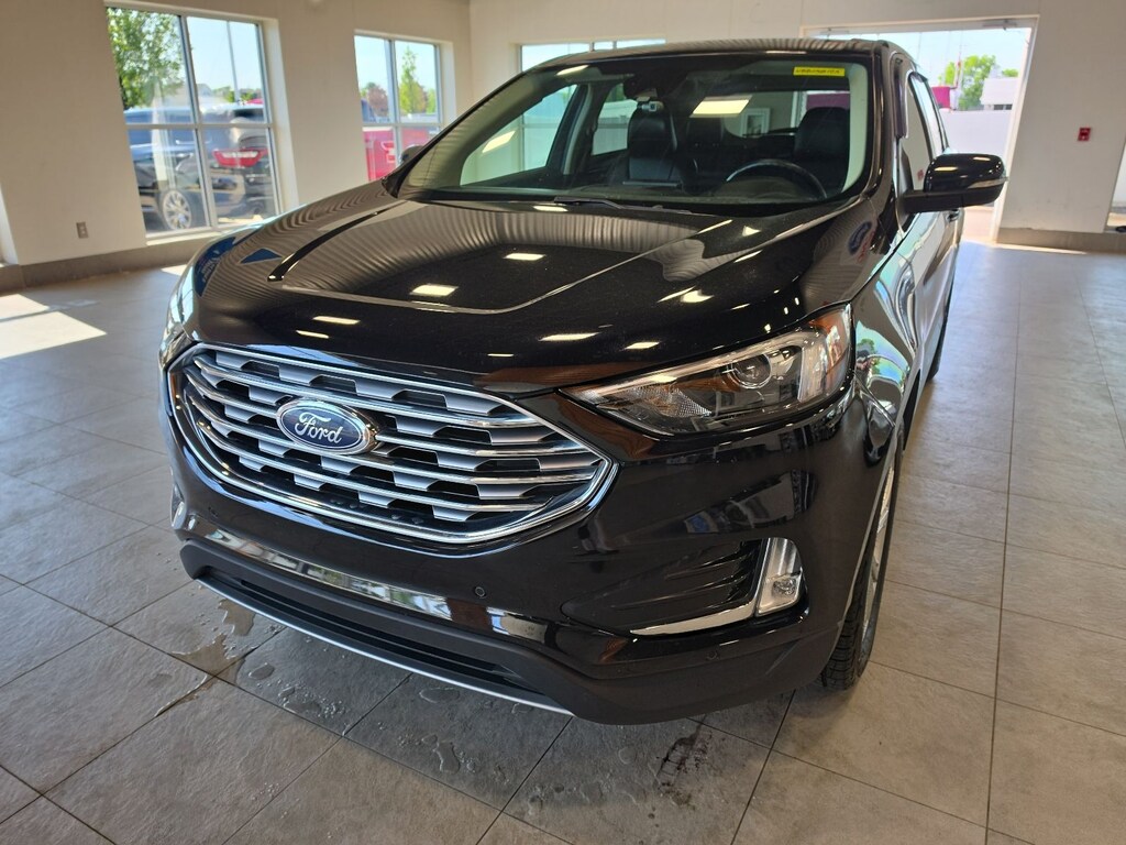 Certified 2022 Ford Edge Titanium SUV