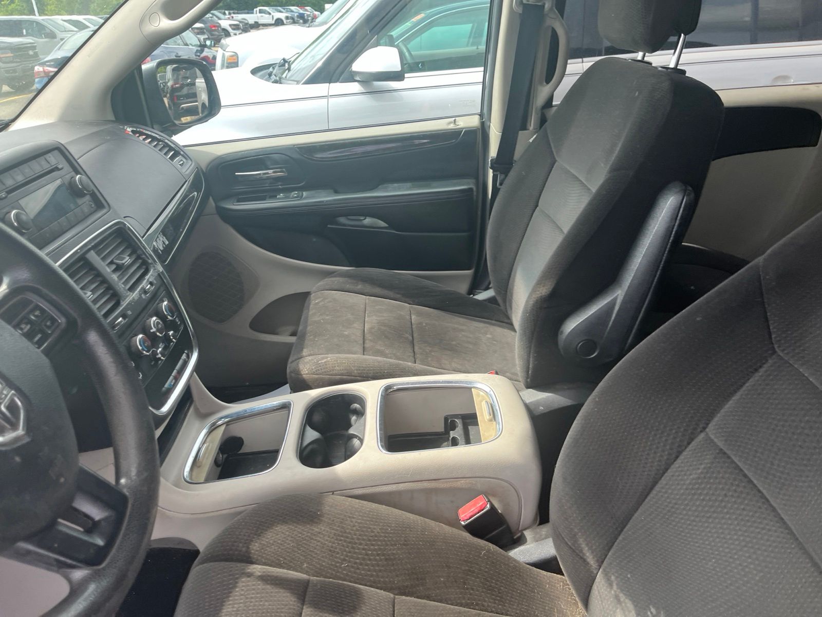 Thumbnail: 2012 Dodge Grand Caravan - 23