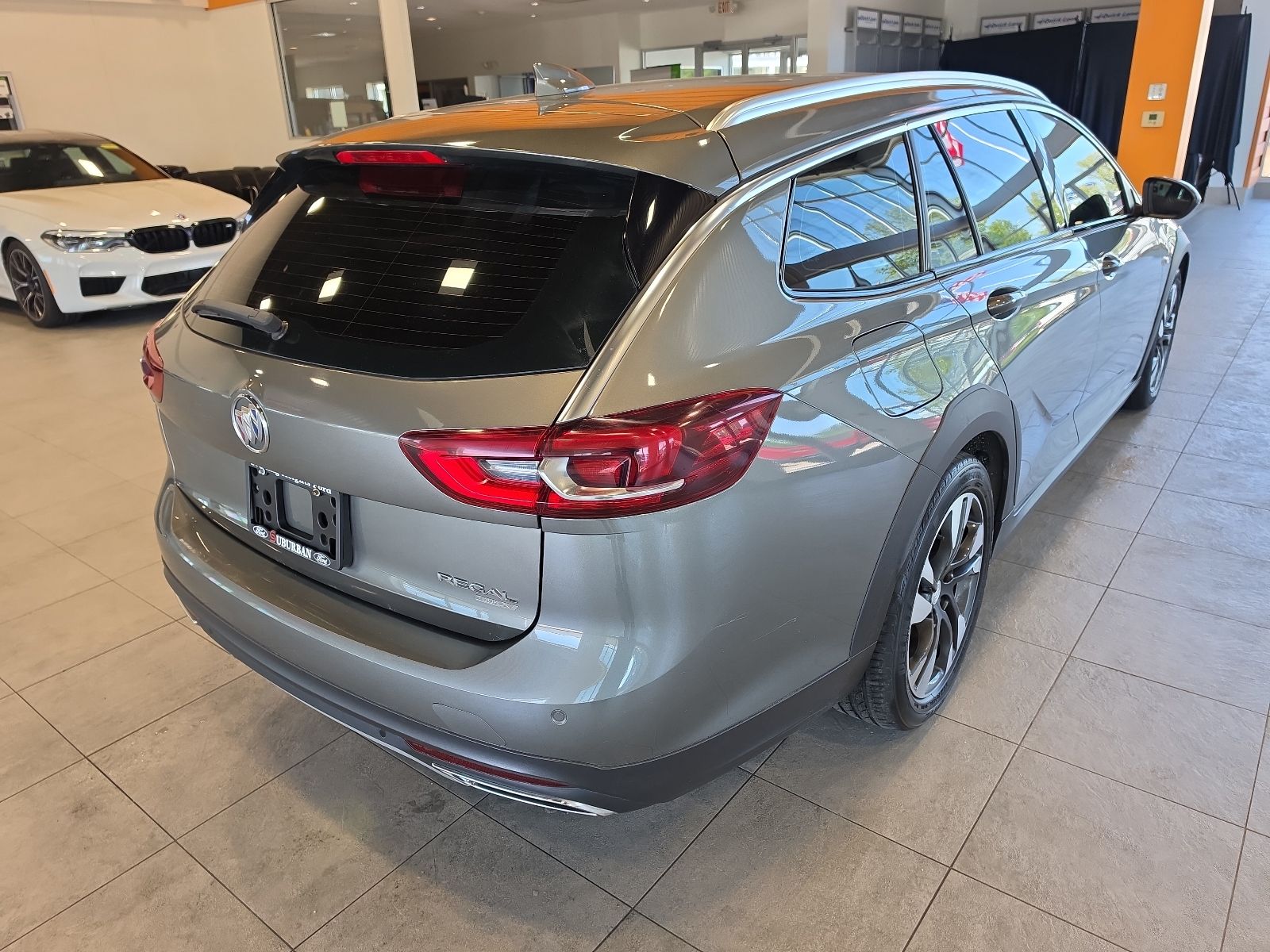 Thumbnail: 2019 Buick Regal - 8