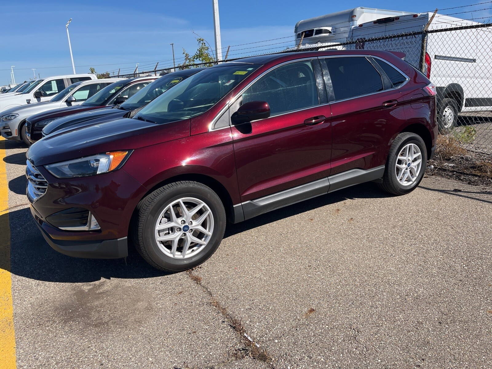 2022 Ford Edge SEL photo 4