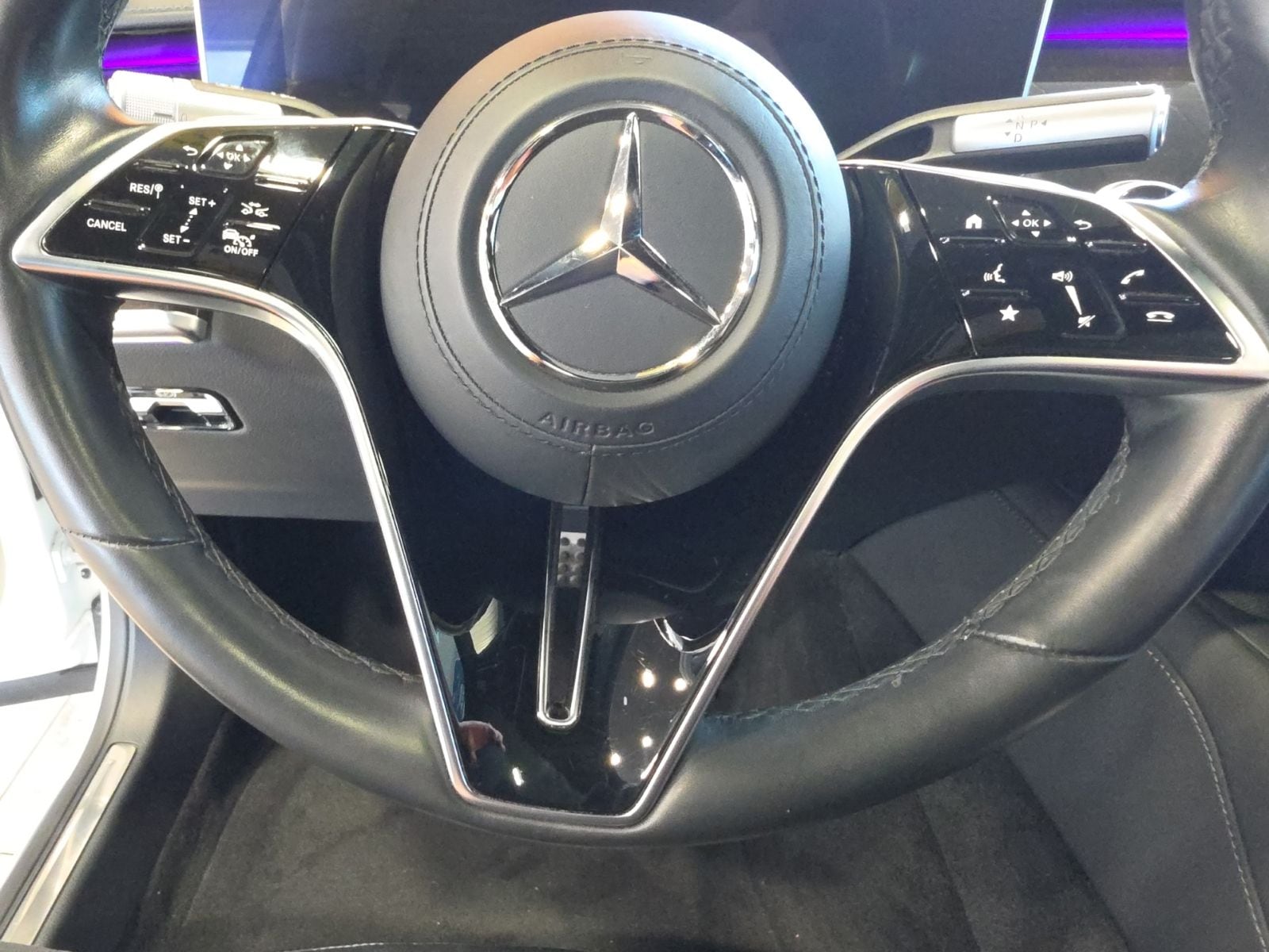 Thumbnail: 2023 Mercedes-Benz S-Class - 23