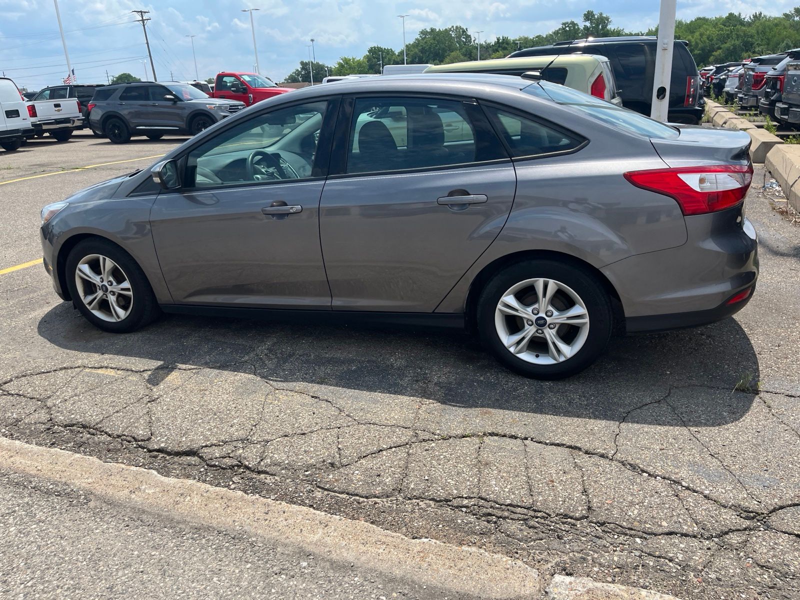 Thumbnail: 2014 Ford Focus - 10