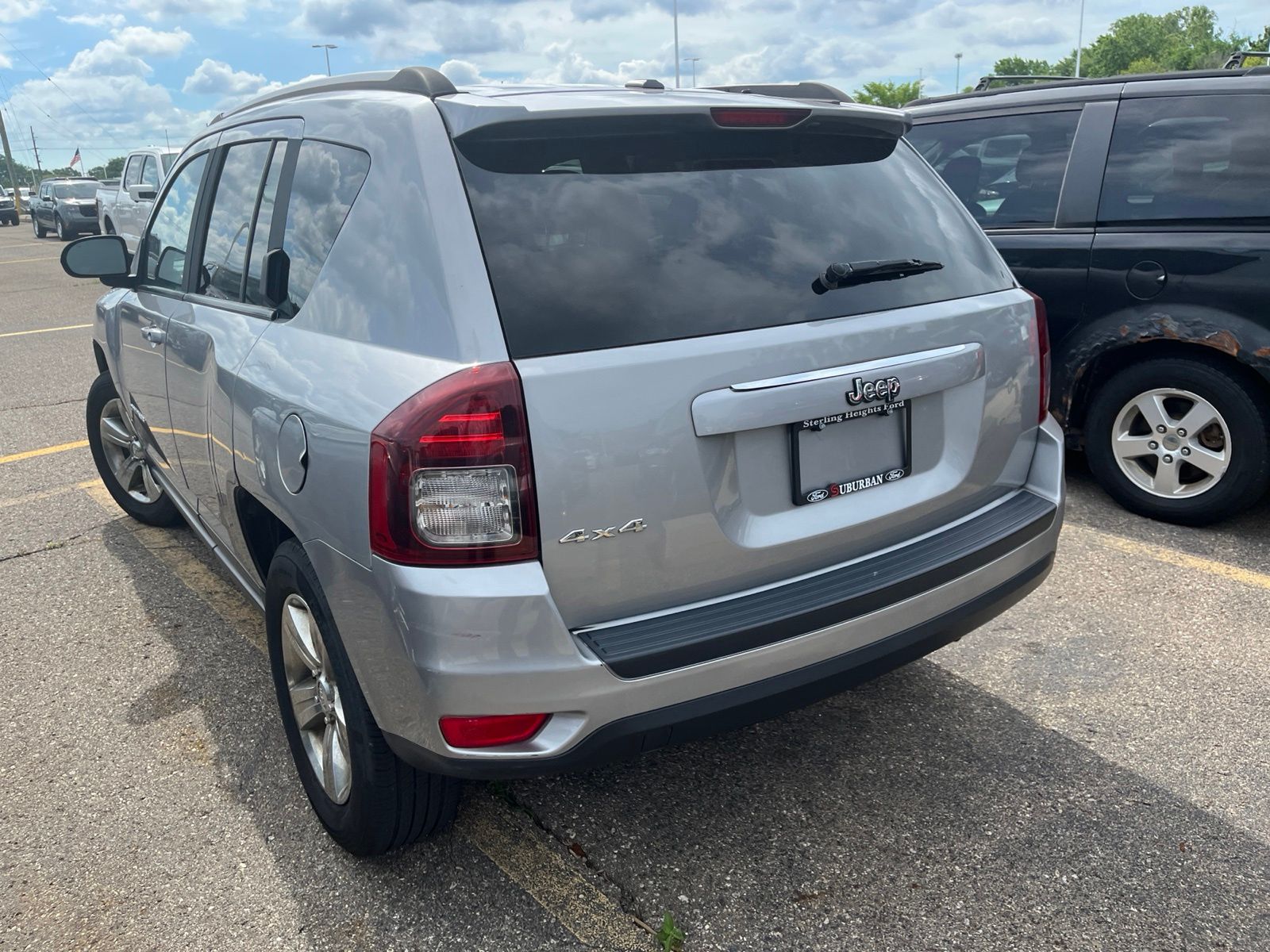 Thumbnail: 2016 Jeep Compass - 12