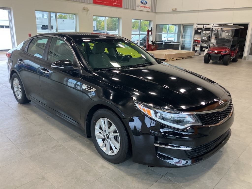 Used 2017 Kia Optima LX Sedan