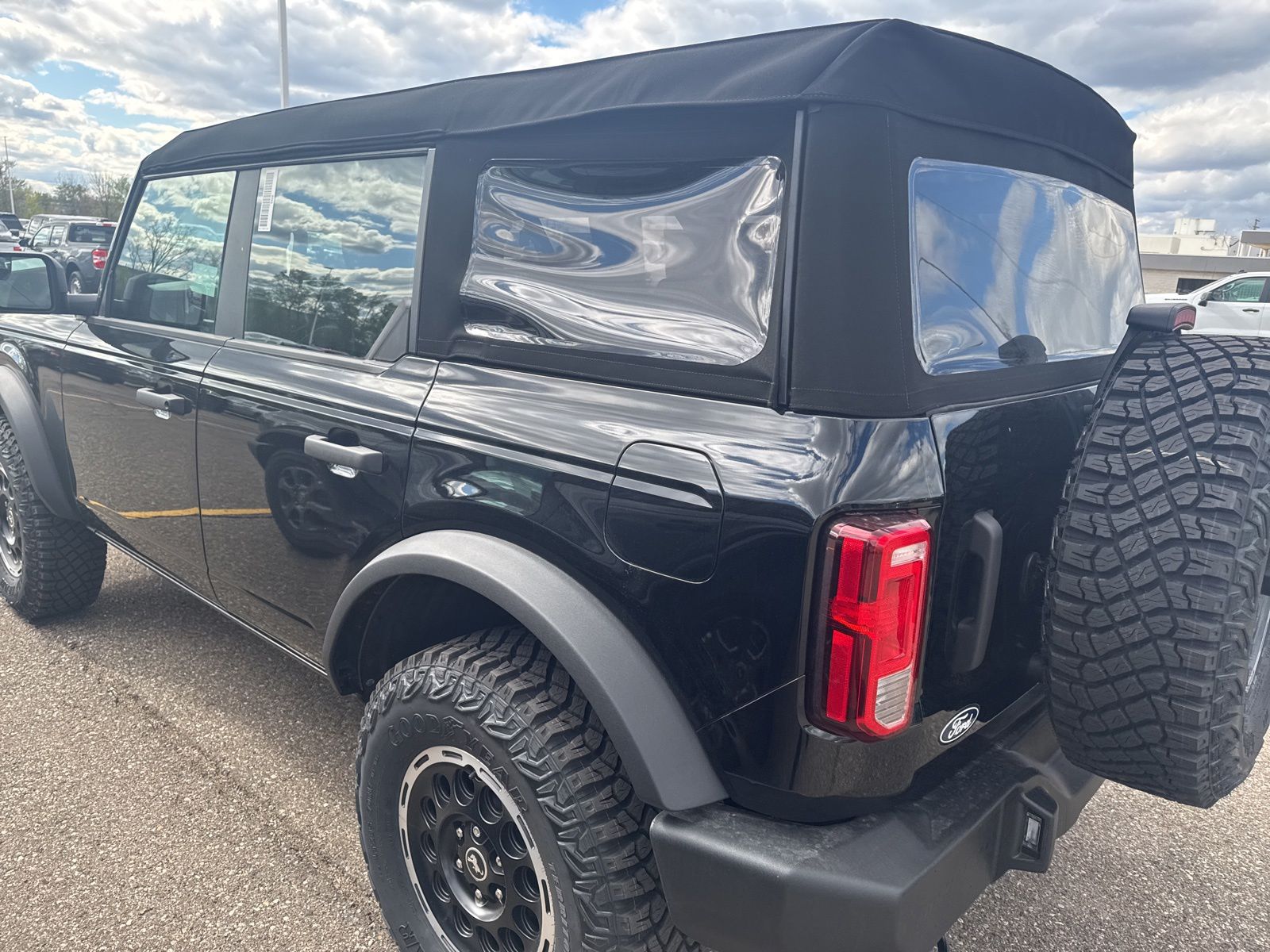 Thumbnail: 2026 Ford Bronco - 21