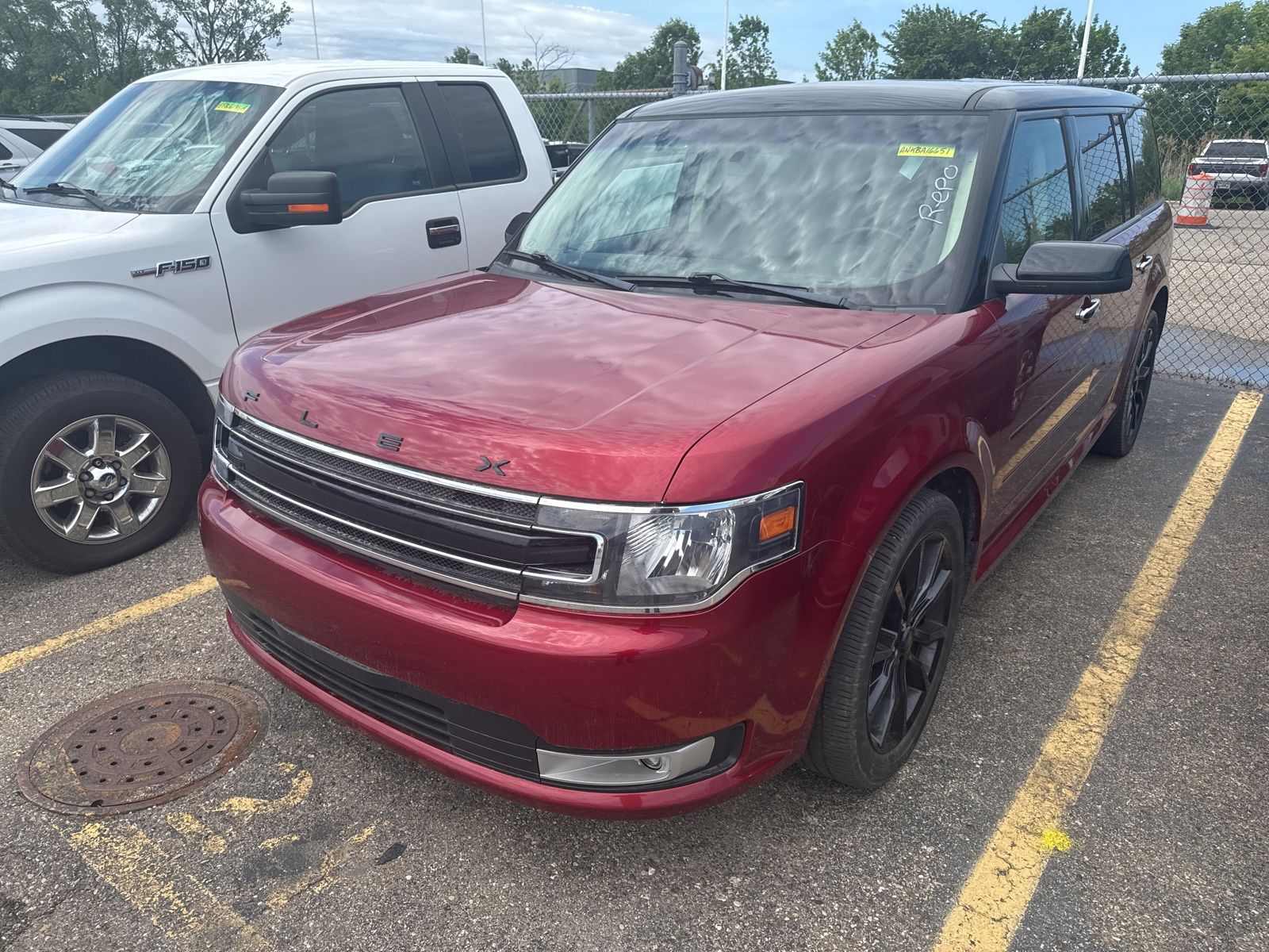 Thumbnail: 2019 Ford Flex - 2