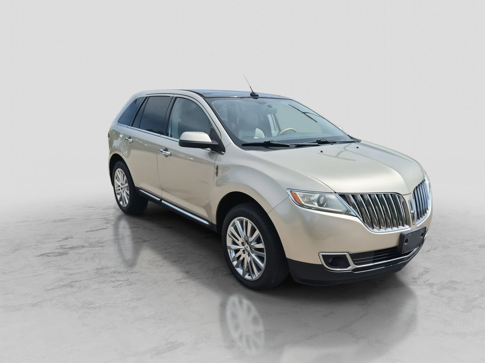 Used 2011 Lincoln MKX AWD with VIN 2LMDJ8JK4BBJ18129 for sale in Waterford Township, MI