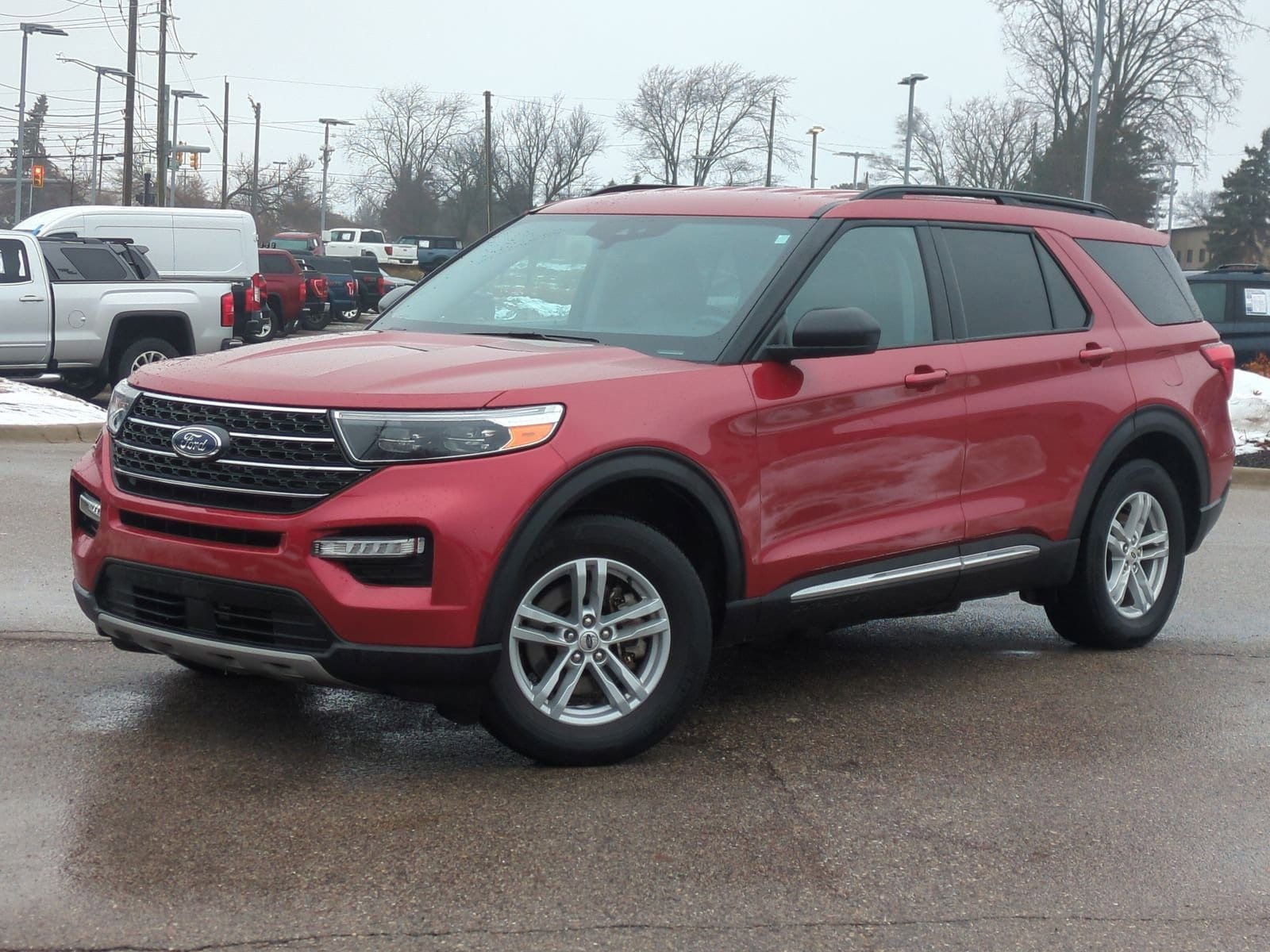 2022 Ford Explorer XLT's photo