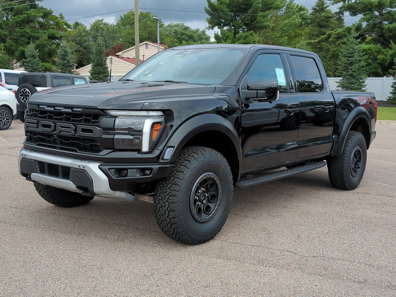 2025 Ford F-150 Raptor photo 4