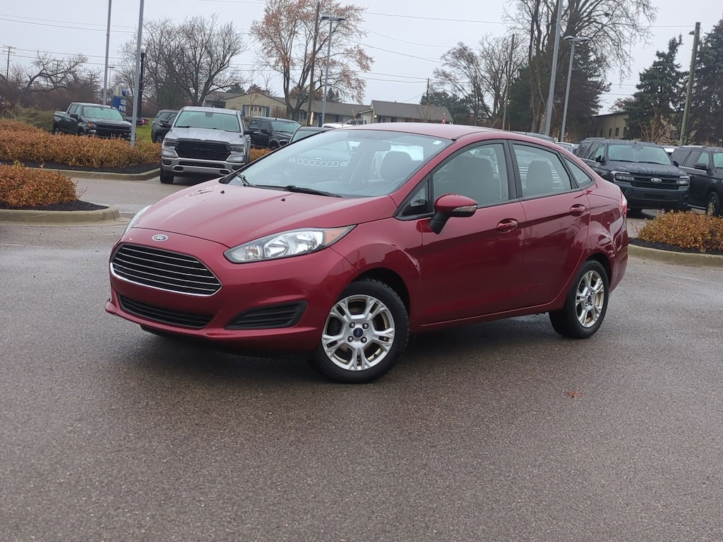 Used 2014 Ford Fiesta SE Sedan