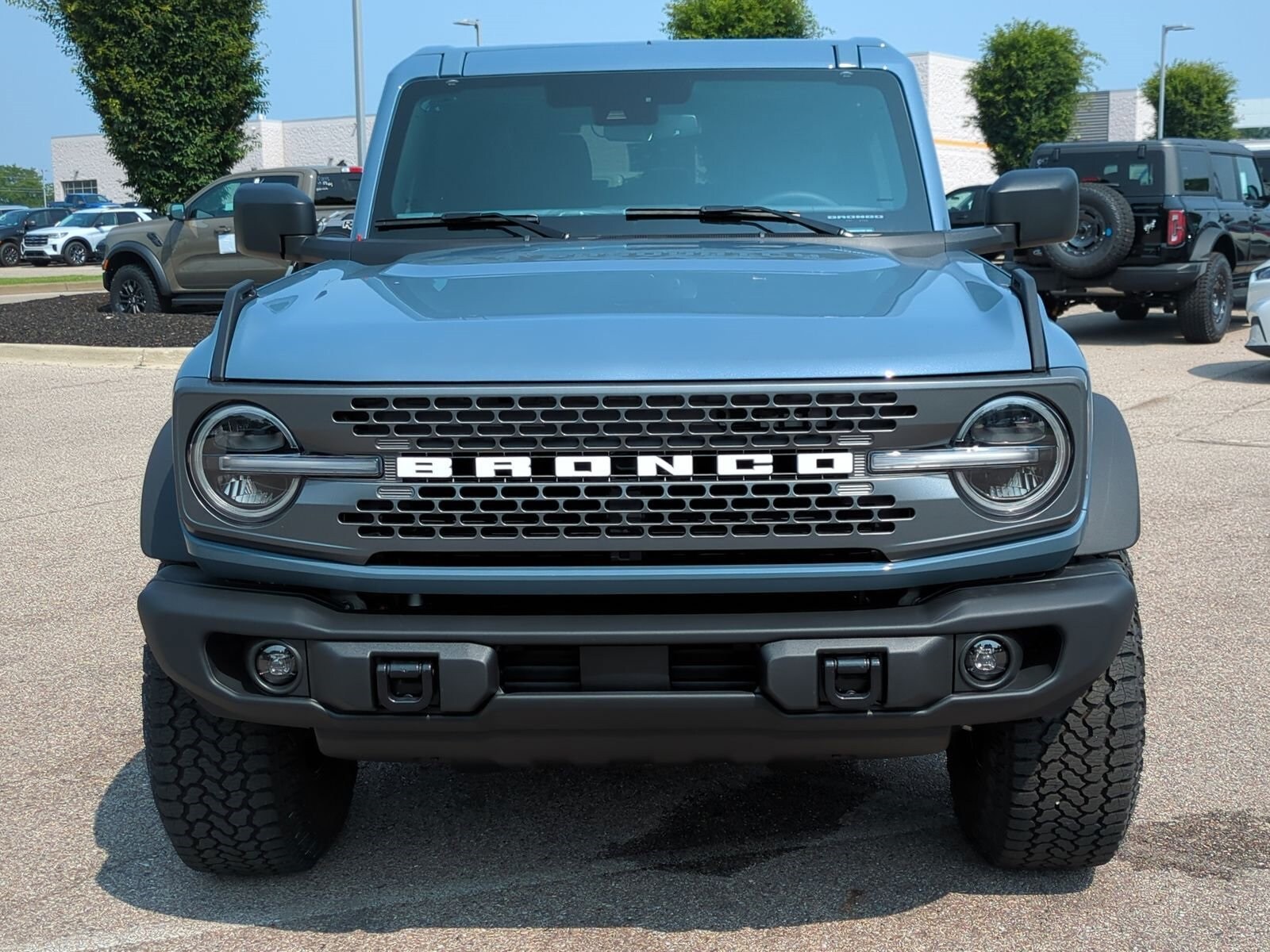 2025 Ford Bronco Badlands photo 3