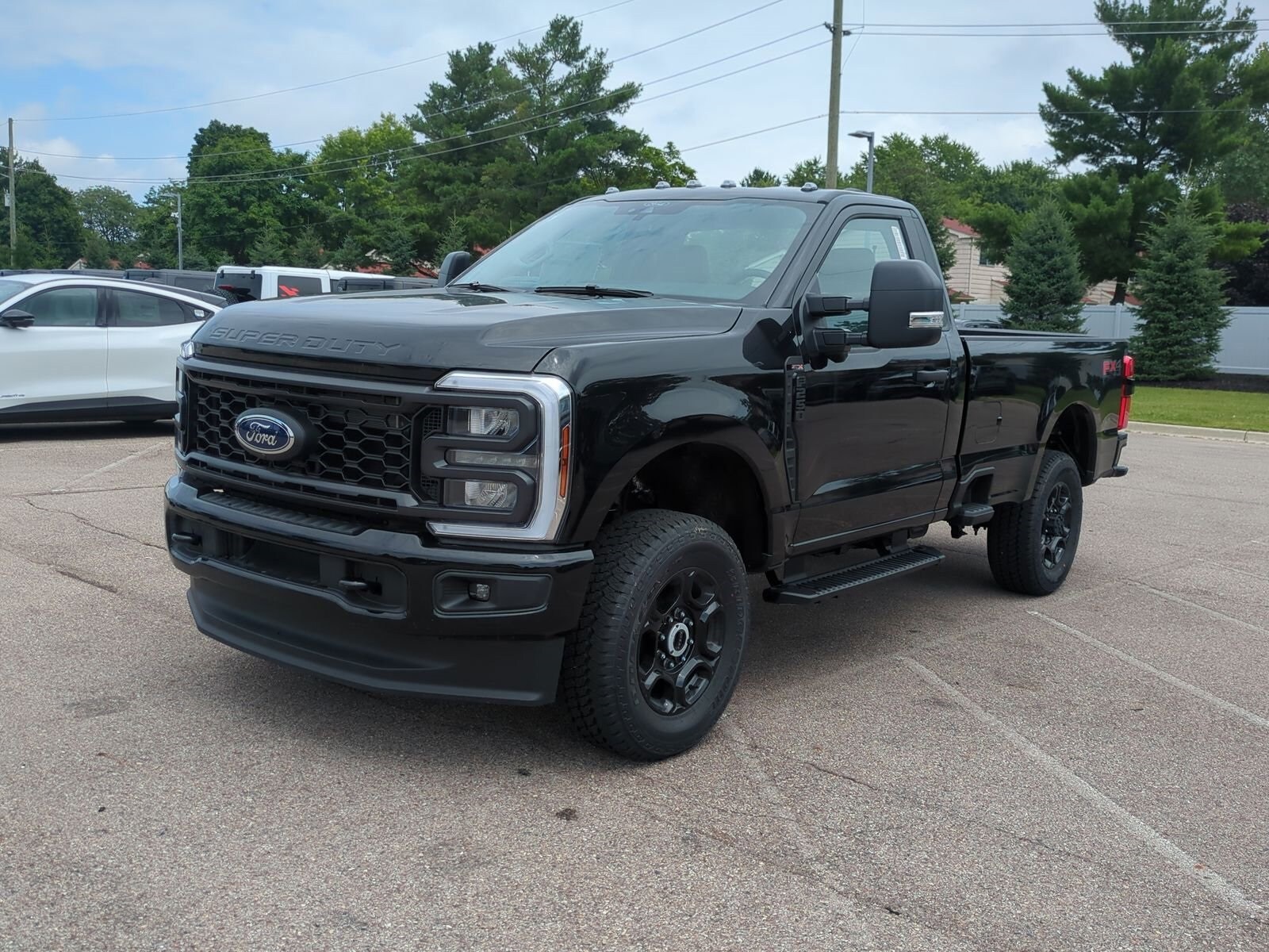 2025 Ford F-250 XL photo 4