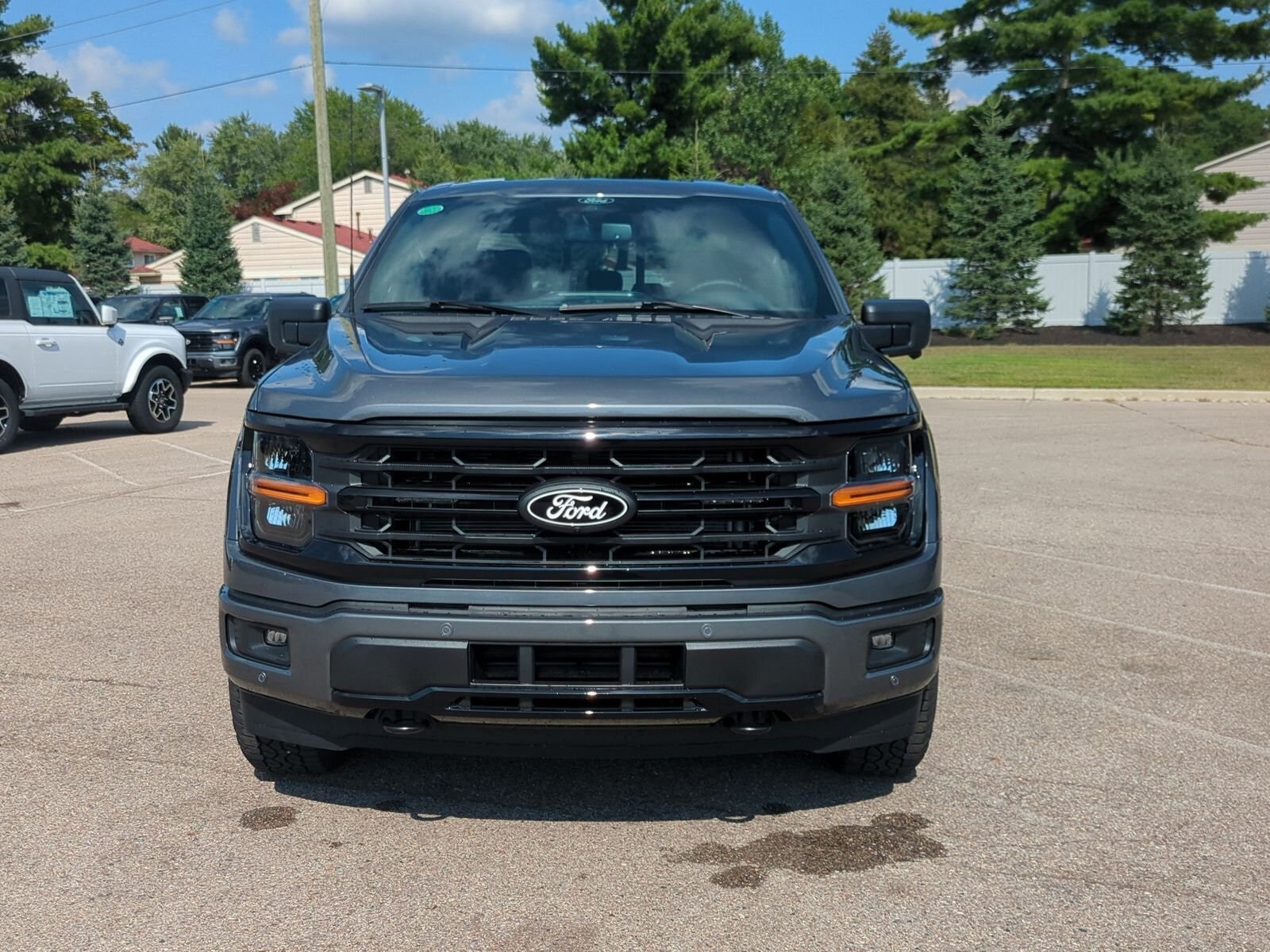 2025 Ford F-150 XLT photo 3
