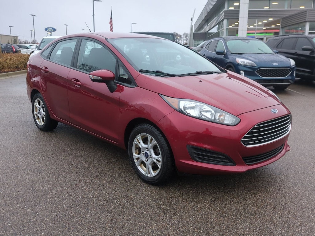Used 2014 Ford Fiesta SE Sedan