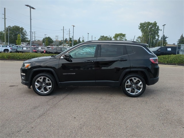 Used 2018 Jeep Compass Limited with VIN 3C4NJDCBXJT150709 for sale in Waterford, MI