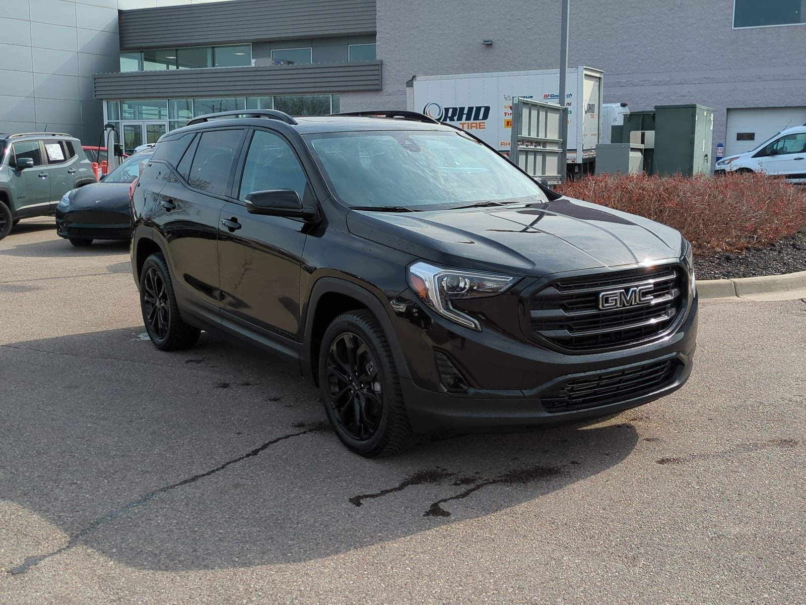 Used 2021 GMC Terrain SLT with VIN 3GKALVEV0ML383335 for sale in Waterford, MI