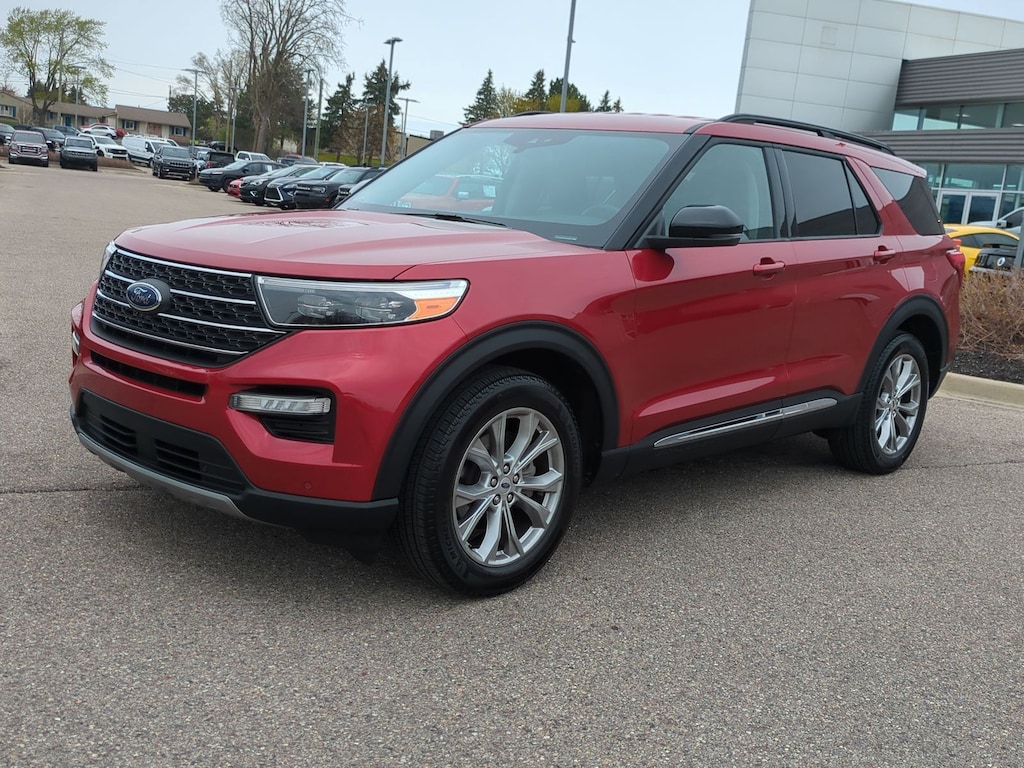 Certified 2024 Ford Explorer XLT SUV