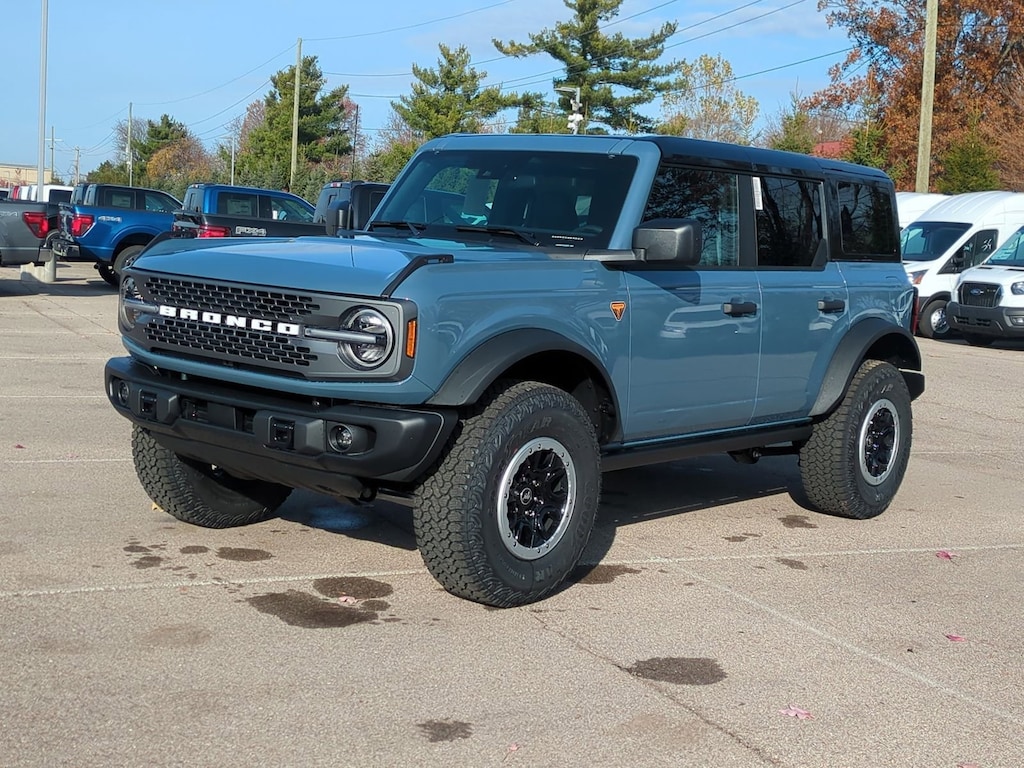 New 2025 Ford Bronco Badlands SUV