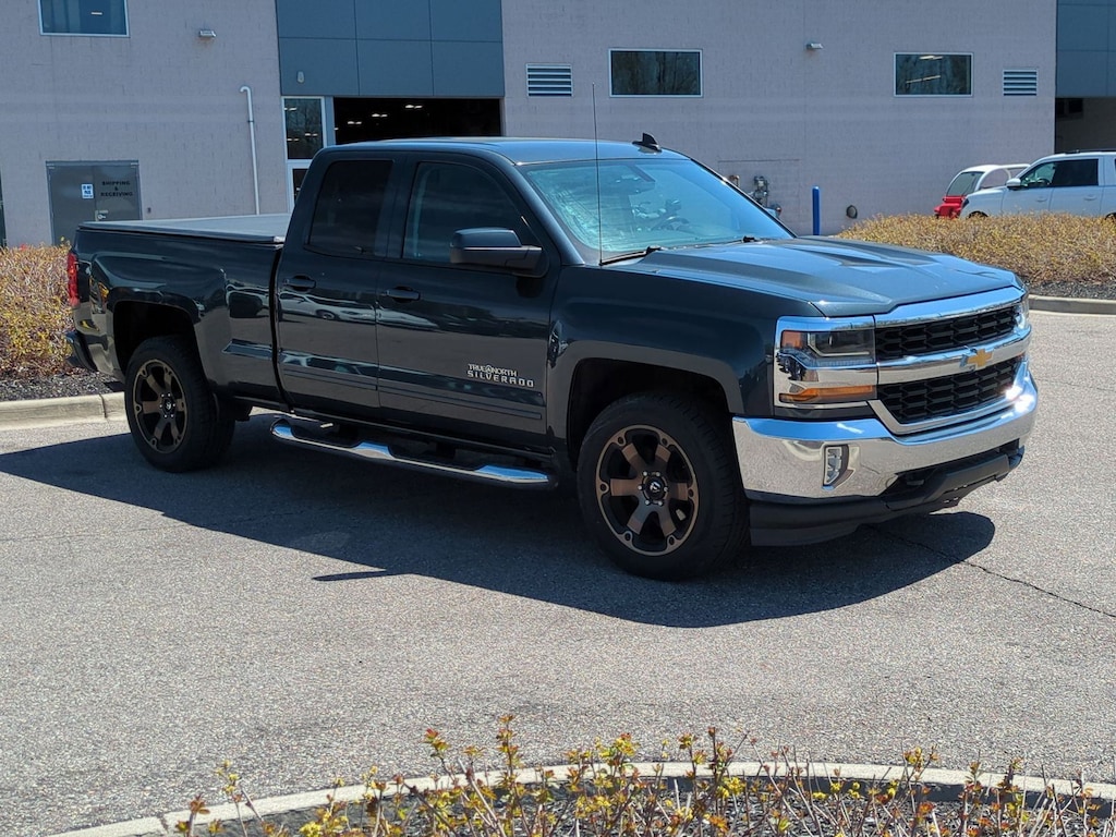 Used 2018 Chevrolet Silverado 1500 LT Truck