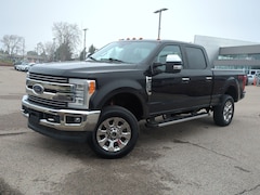 2017 Ford F-250SD Lariat Truck in Waterford, MI