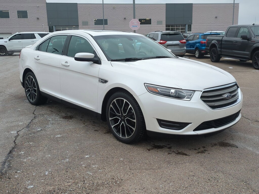 Used 2019 Ford Taurus SEL Sedan