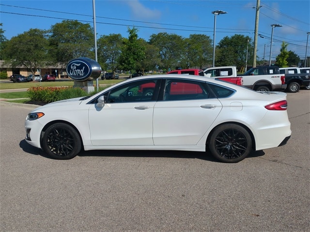 Used 2020 Ford Fusion Hybrid Titanium with VIN 3FA6P0RU8LR139704 for sale in Waterford, MI