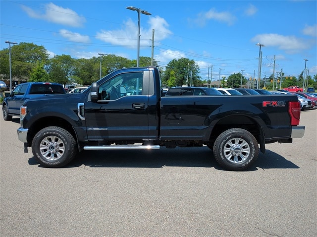 Used 2022 Ford F-350 Super Duty XLT with VIN 1FTRF3BT4NEC51807 for sale in Waterford, MI